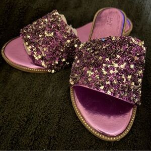 Women’s slides / sandels size 9 by H2K